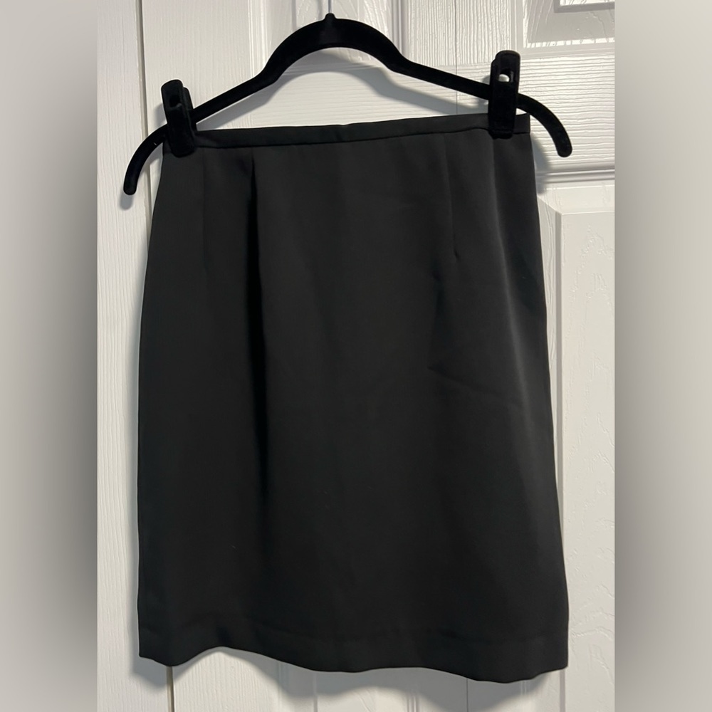 Harve Benard Knee Length Skirt